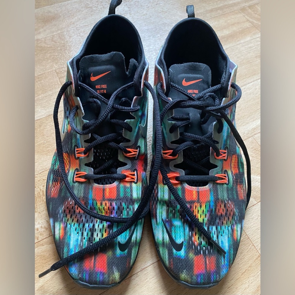 Nike free TR 4 athletic training shoe